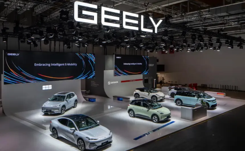 Geely ท้าชนยักษ์ EV: ม้ามืดแห่งอุตสาหกรรมยานยนต์ไฟฟ้าจีน ที่โลกต้องจับตา