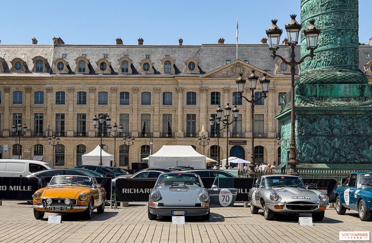 สัมผัสความสง่างามเหนือกาลเวลา: Rallye des Princesses Richard Mille เนรมิต Place Vendôme สู่หอจัดแสดงรถคลาสสิกก่อนออกสตาร์ท