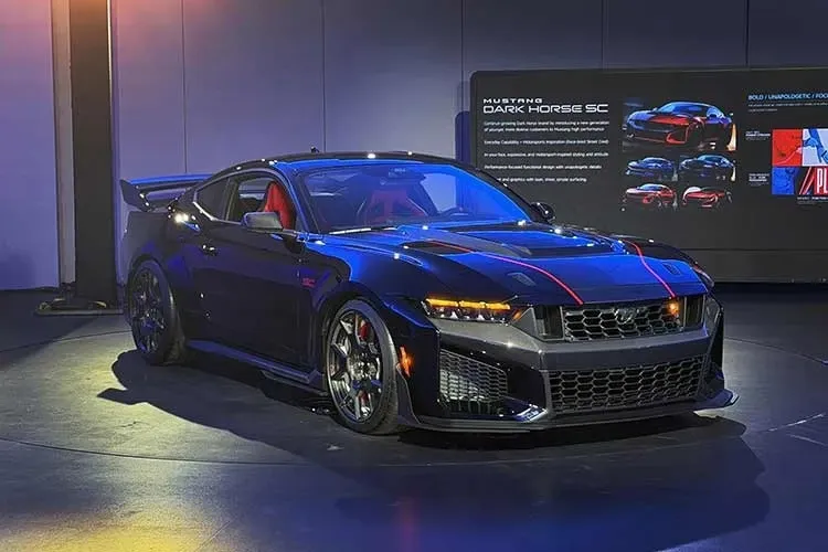 Ford Mustang Dark Horse SC 2026: การมาถึงของทายาทม้าป่าผู้ยิ่งใหญ่