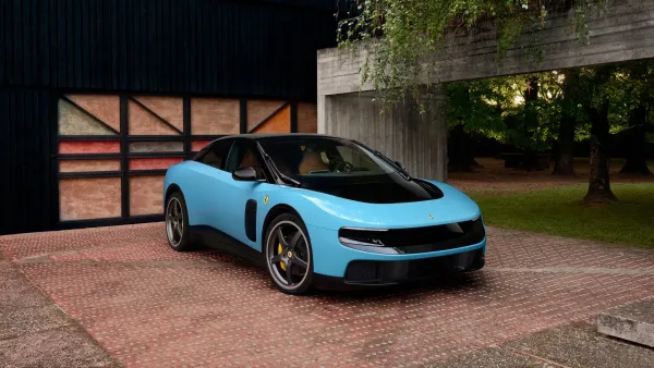 Ferrari Luce EV: เสียงวิจารณ์สนั่น! ดีไซน์คล้าย Nissan Leaf ในราคาที่สูงลิ่วถึง 5.4% ของม้าลำพอง?